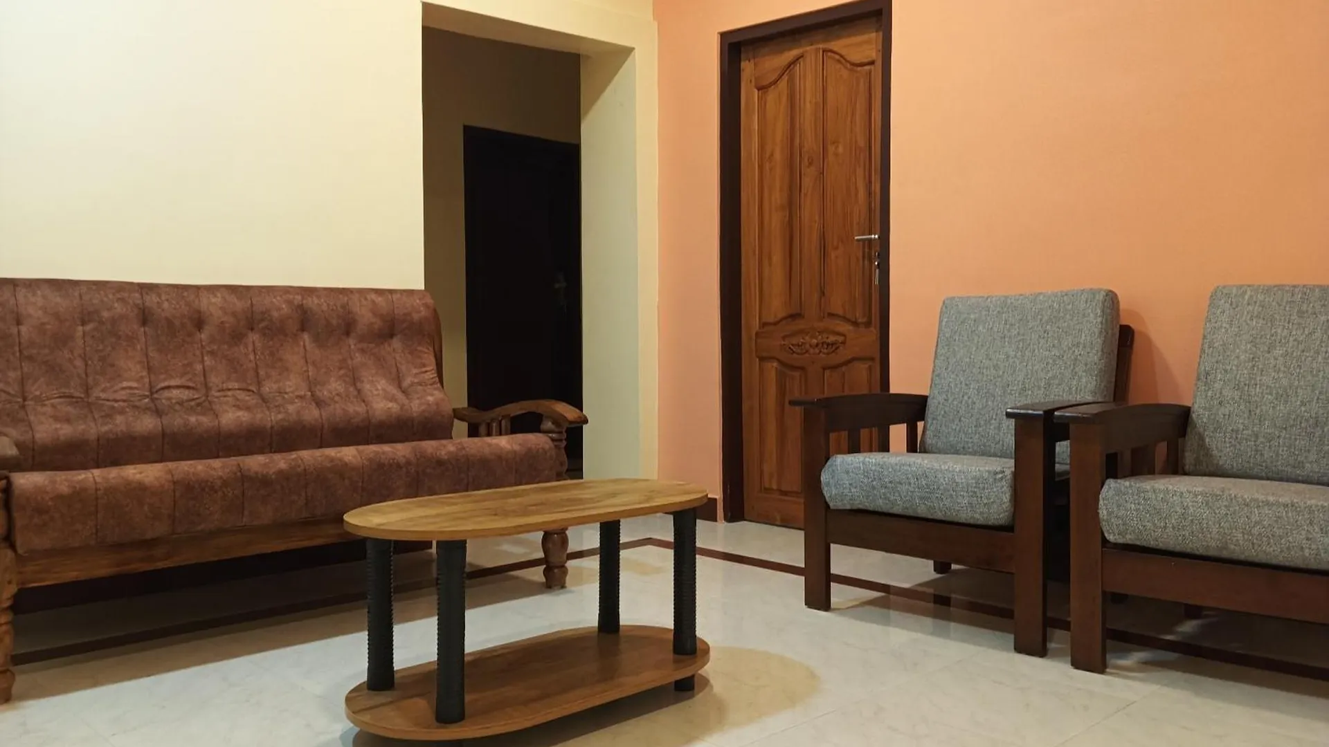 Rose County Apartments & Resort Thekkady India